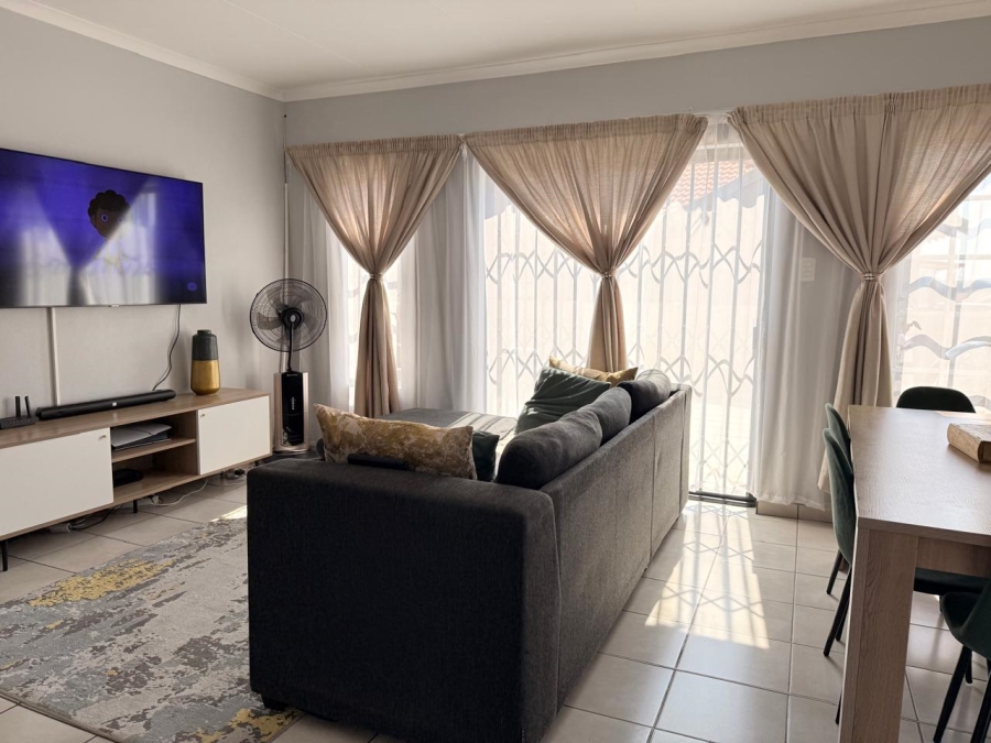 3 Bedroom Property for Sale in Waterkloof East North West